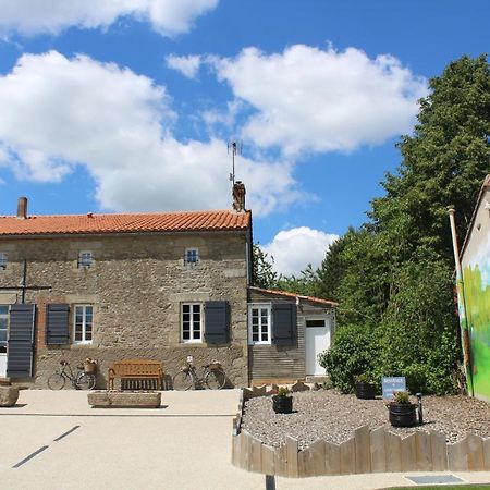 Chambres D'Hotes Logis Charrier Le Petit Bignon Les Épesses Eksteriør billede